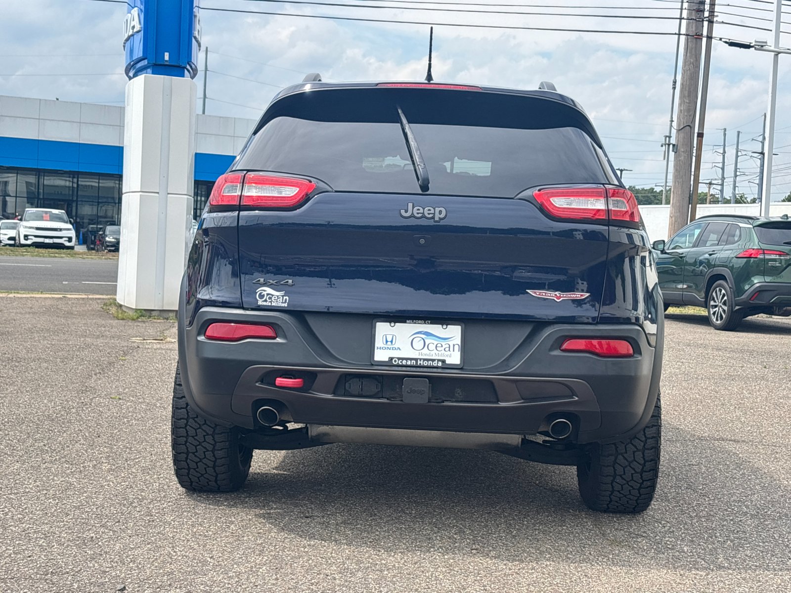 Used 2015 True Blue Jeep Trailhawk image 2