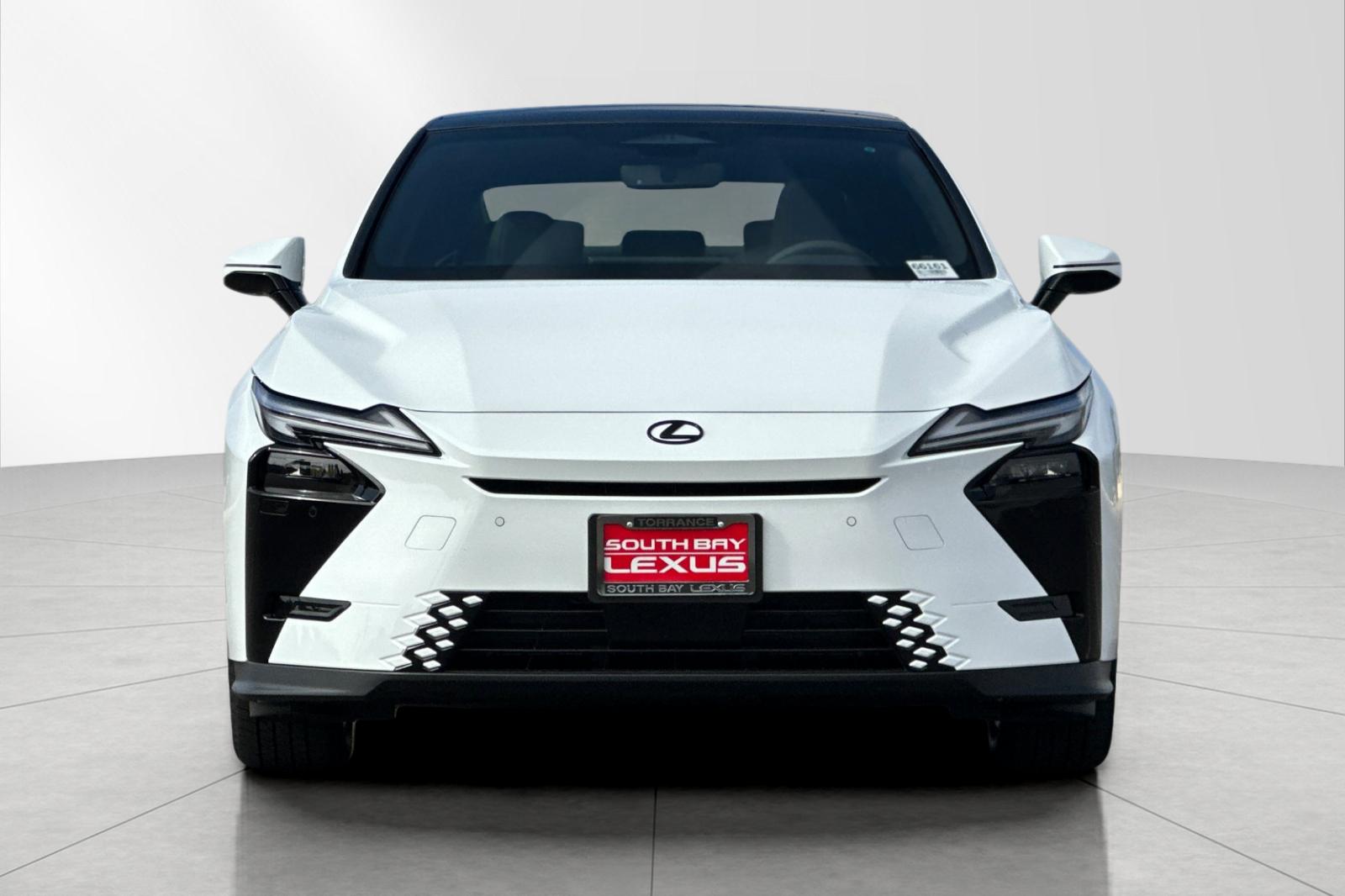 New 2026 Ultra White Lexus ES 350h PREMIUM image 9
