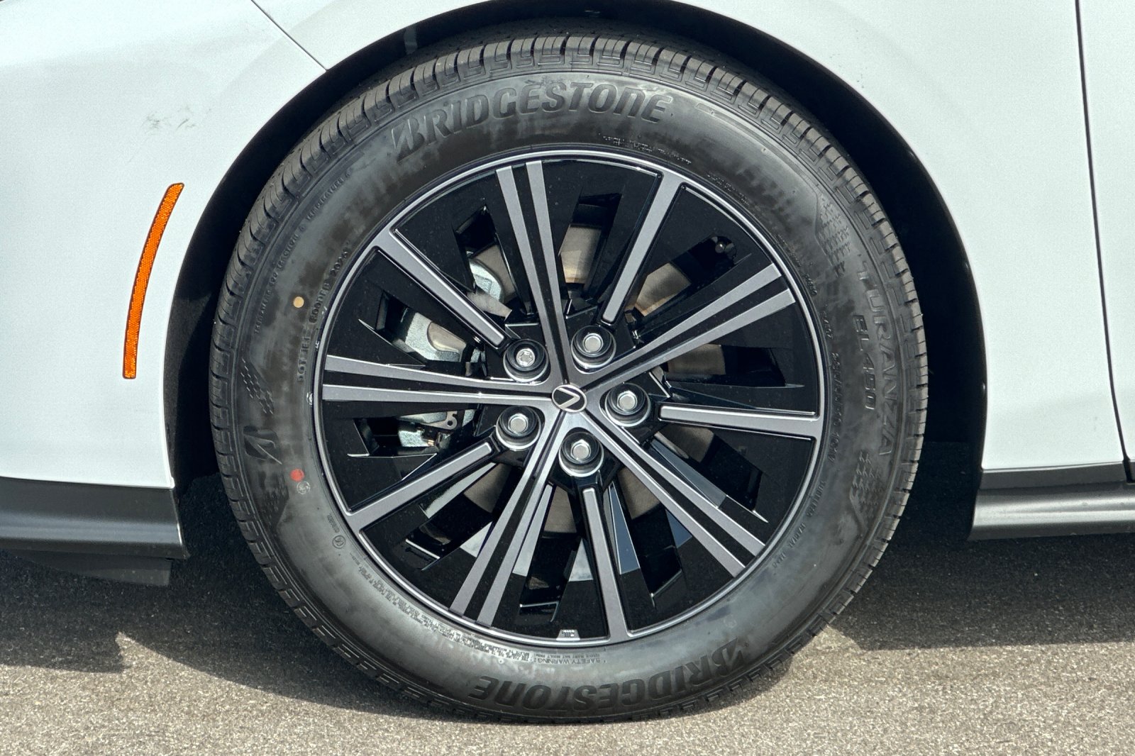 New 2026 Ultra White Lexus ES 350h PREMIUM image 24