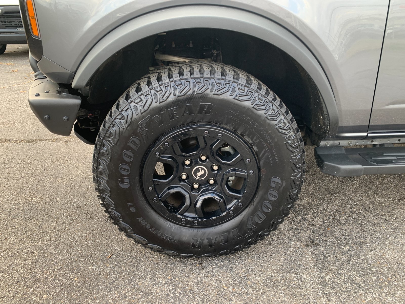 Used 2022 Gray Ford Wildtrak image 33
