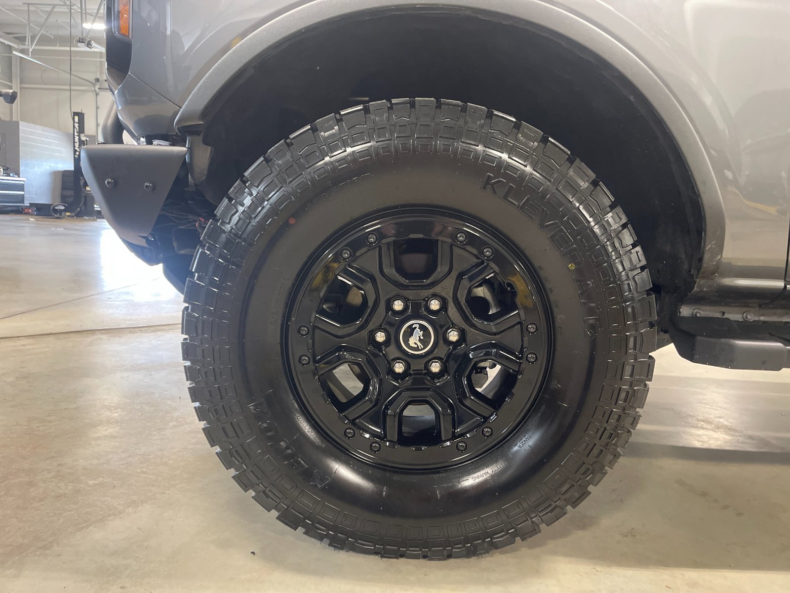 Used 2022 Gray Ford Wildtrak image 32
