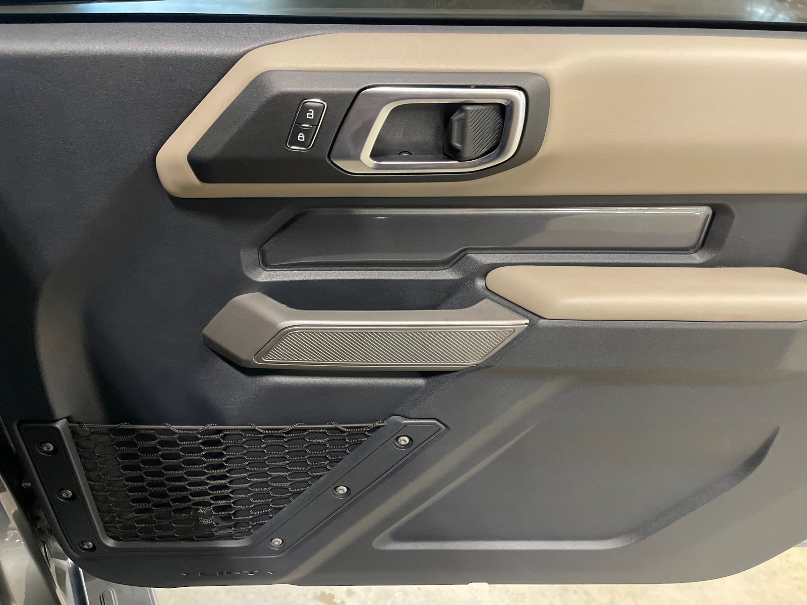 Used 2022 Gray Ford Wildtrak image 19