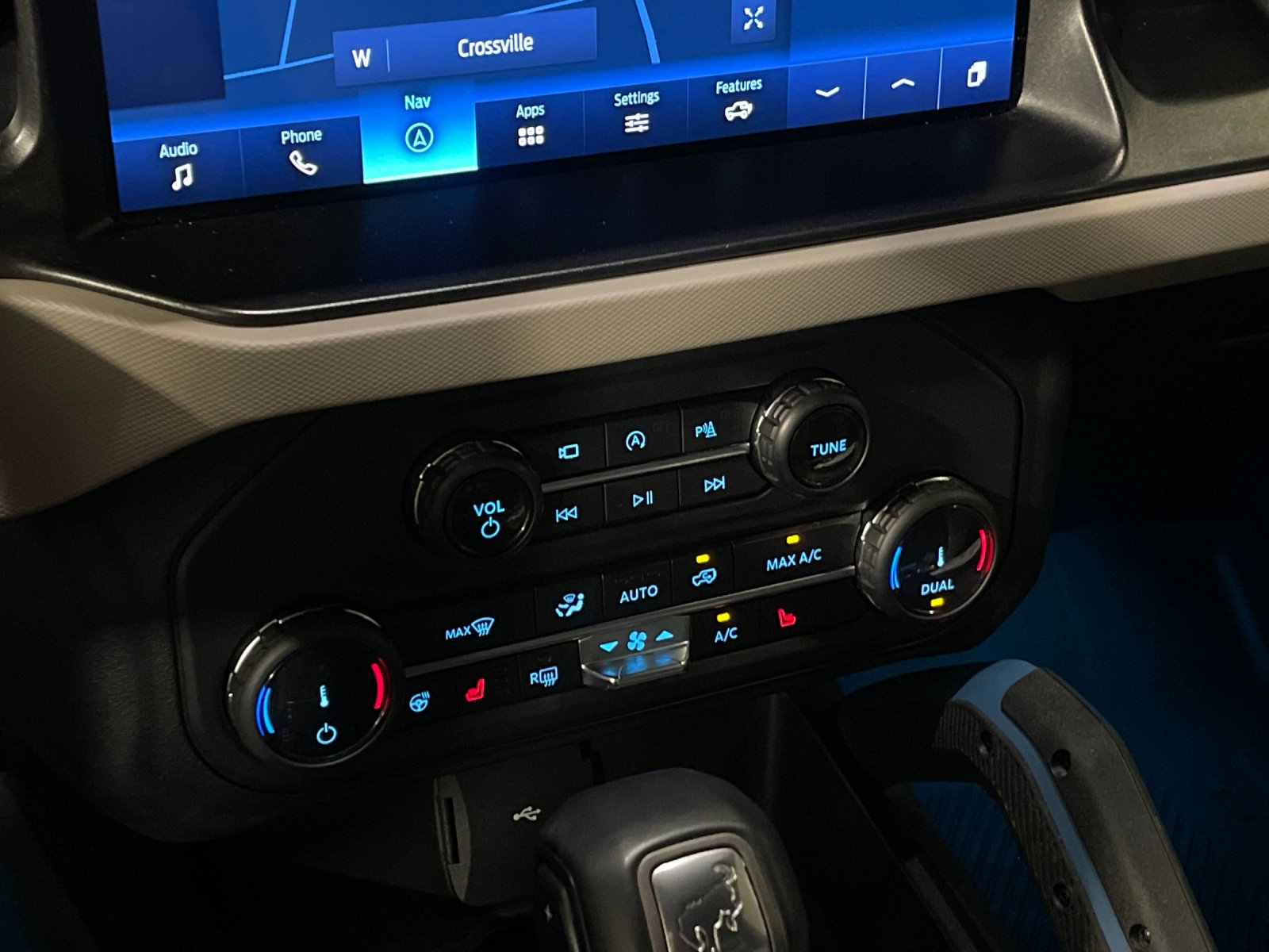 Used 2022 Gray Ford Wildtrak image 23