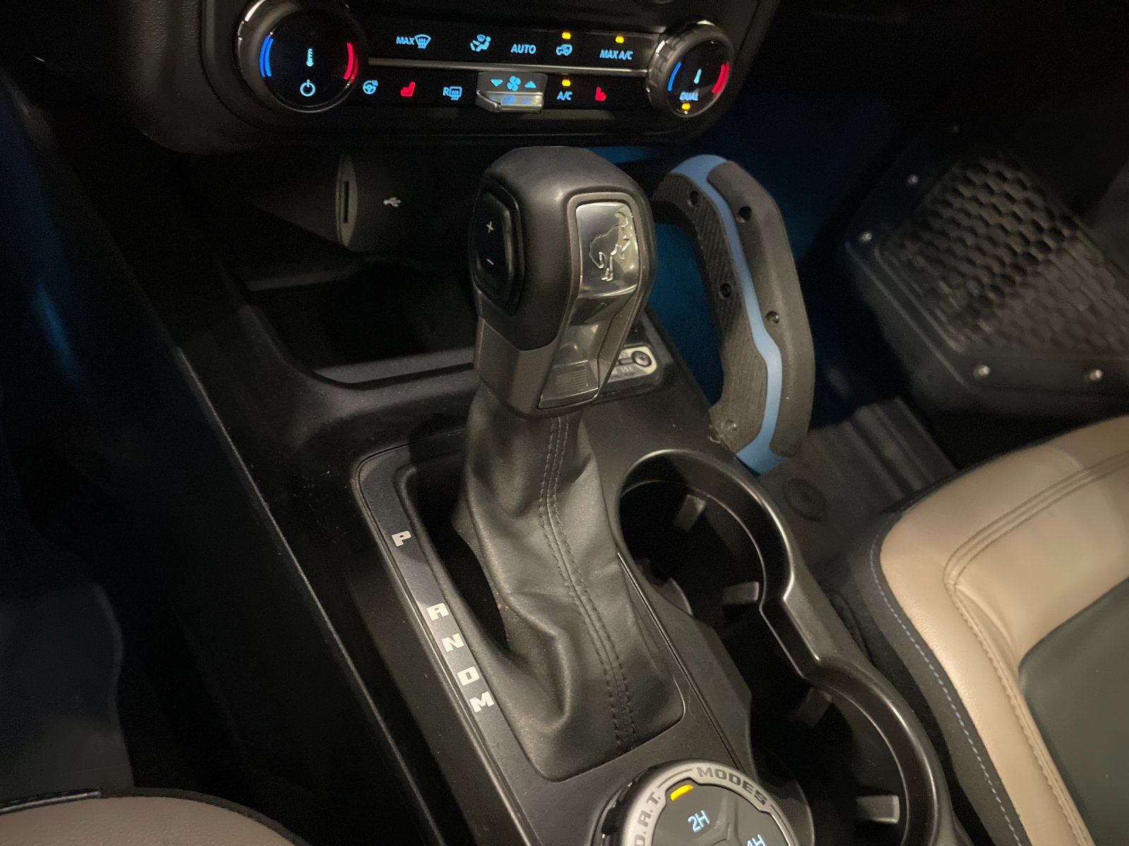 Used 2022 Gray Ford Wildtrak image 24