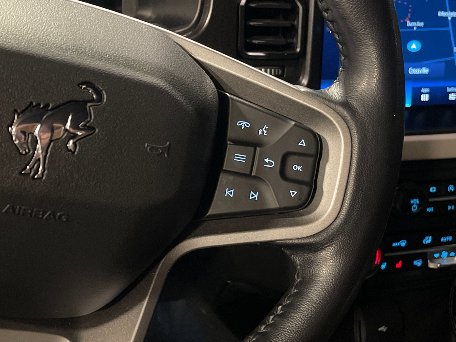 Used 2022 Gray Ford Wildtrak image 28
