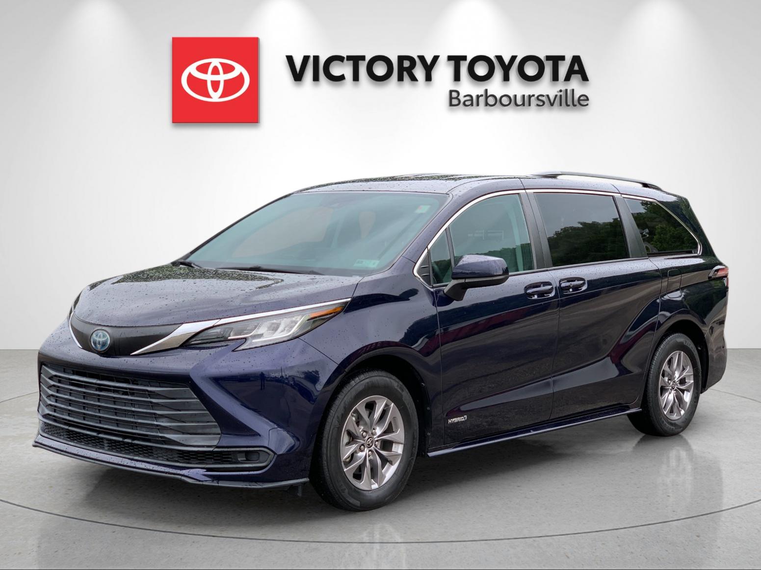 2021 Toyota Sienna LE