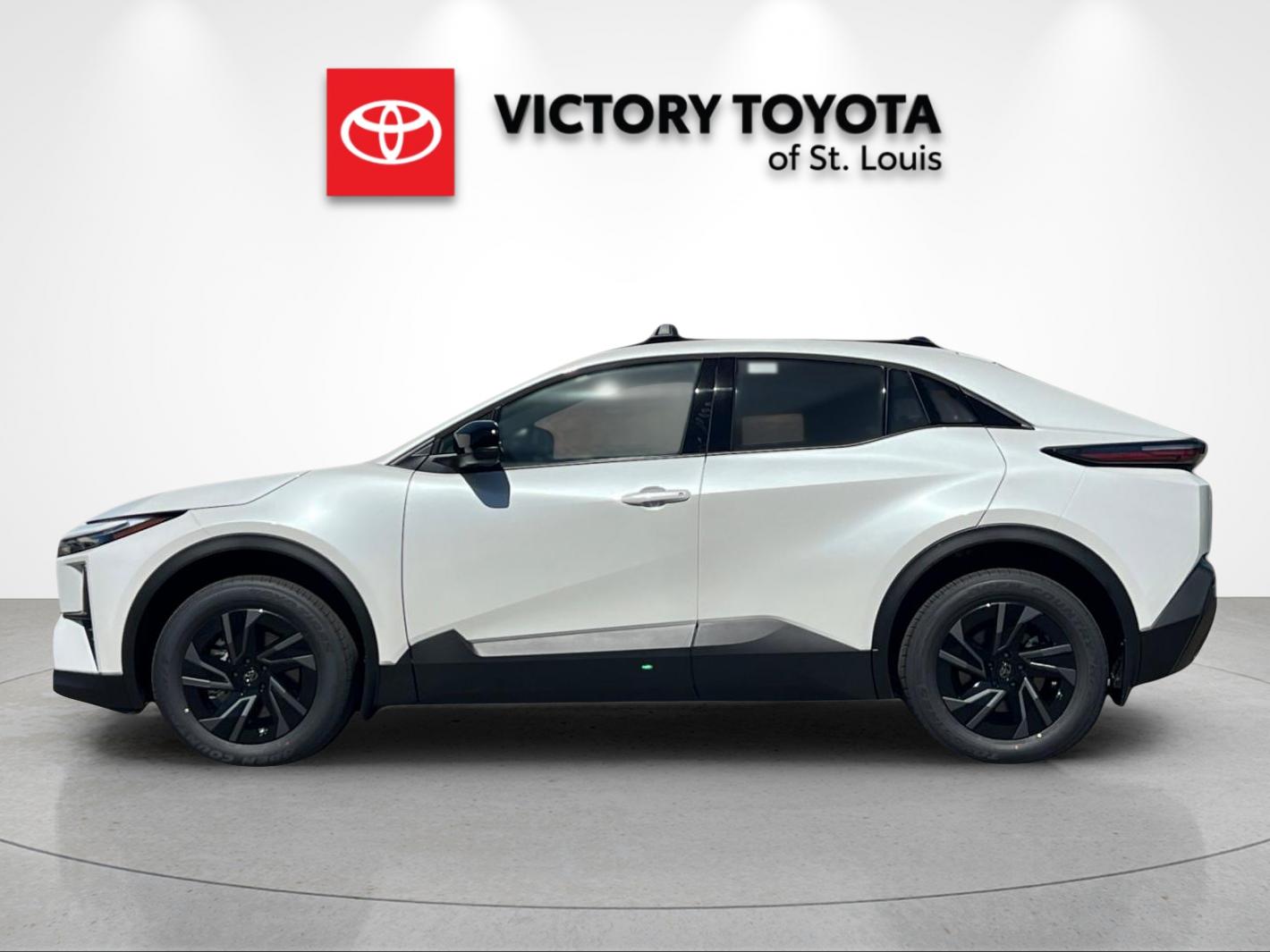 New 2026 Wind Chill Pearl Toyota SE image 6
