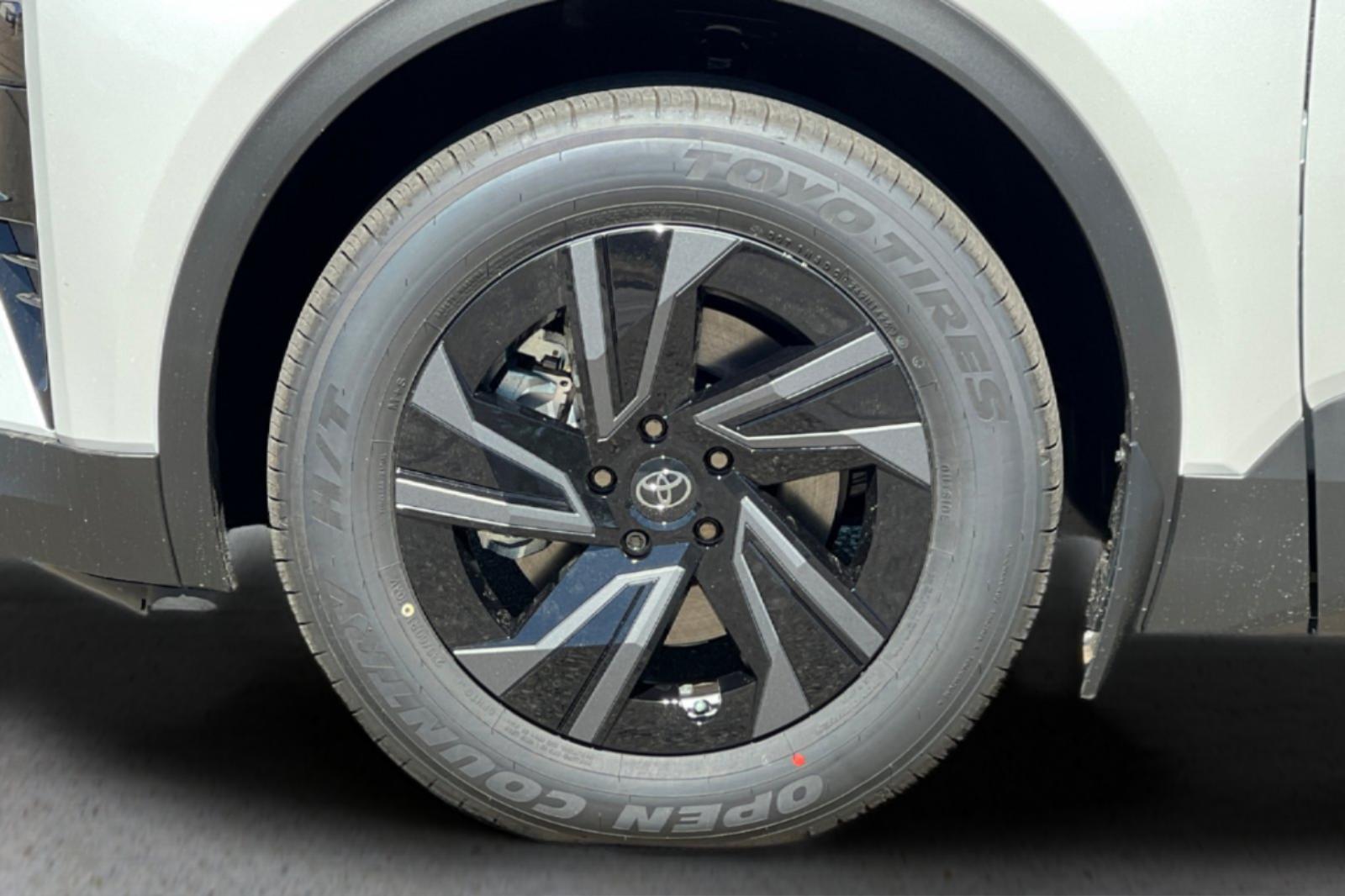 New 2026 Wind Chill Pearl Toyota SE image 23