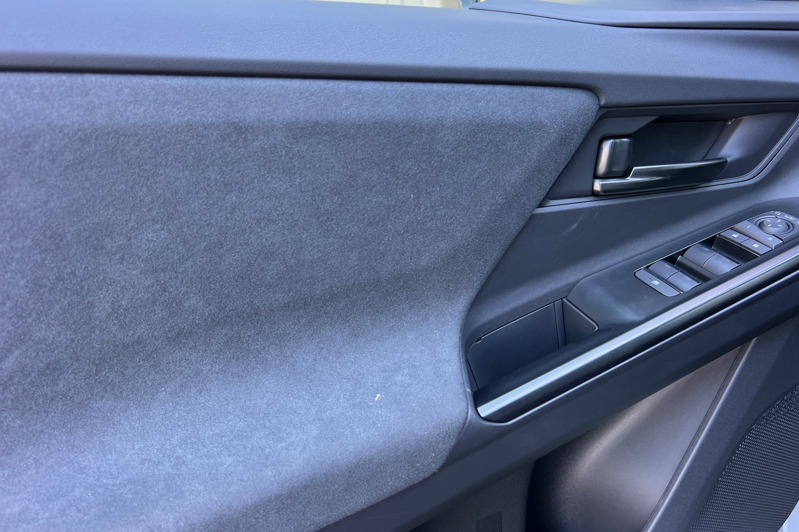 New 2026 Wind Chill Pearl Toyota SE image 10