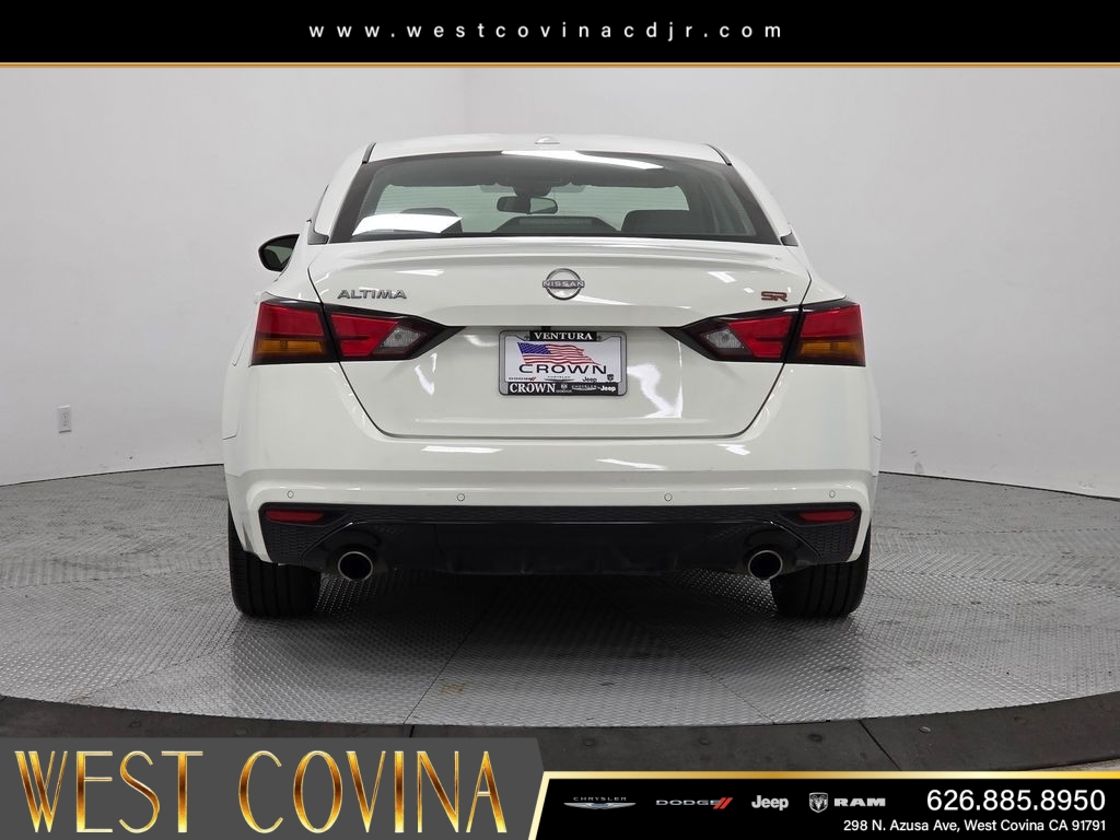 Used 2024 White Nissan 2.5 SR image 6