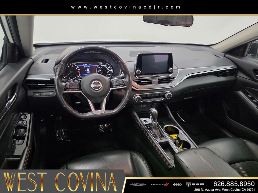 Used 2024 White Nissan 2.5 SR image 13