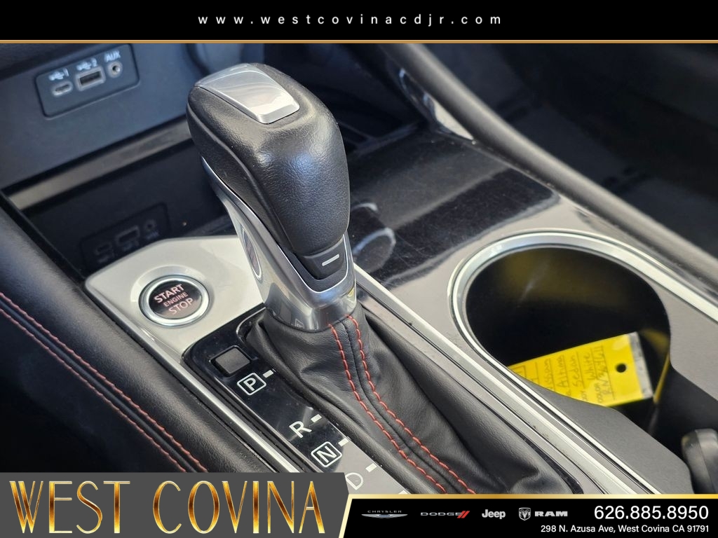 Used 2024 White Nissan 2.5 SR image 26