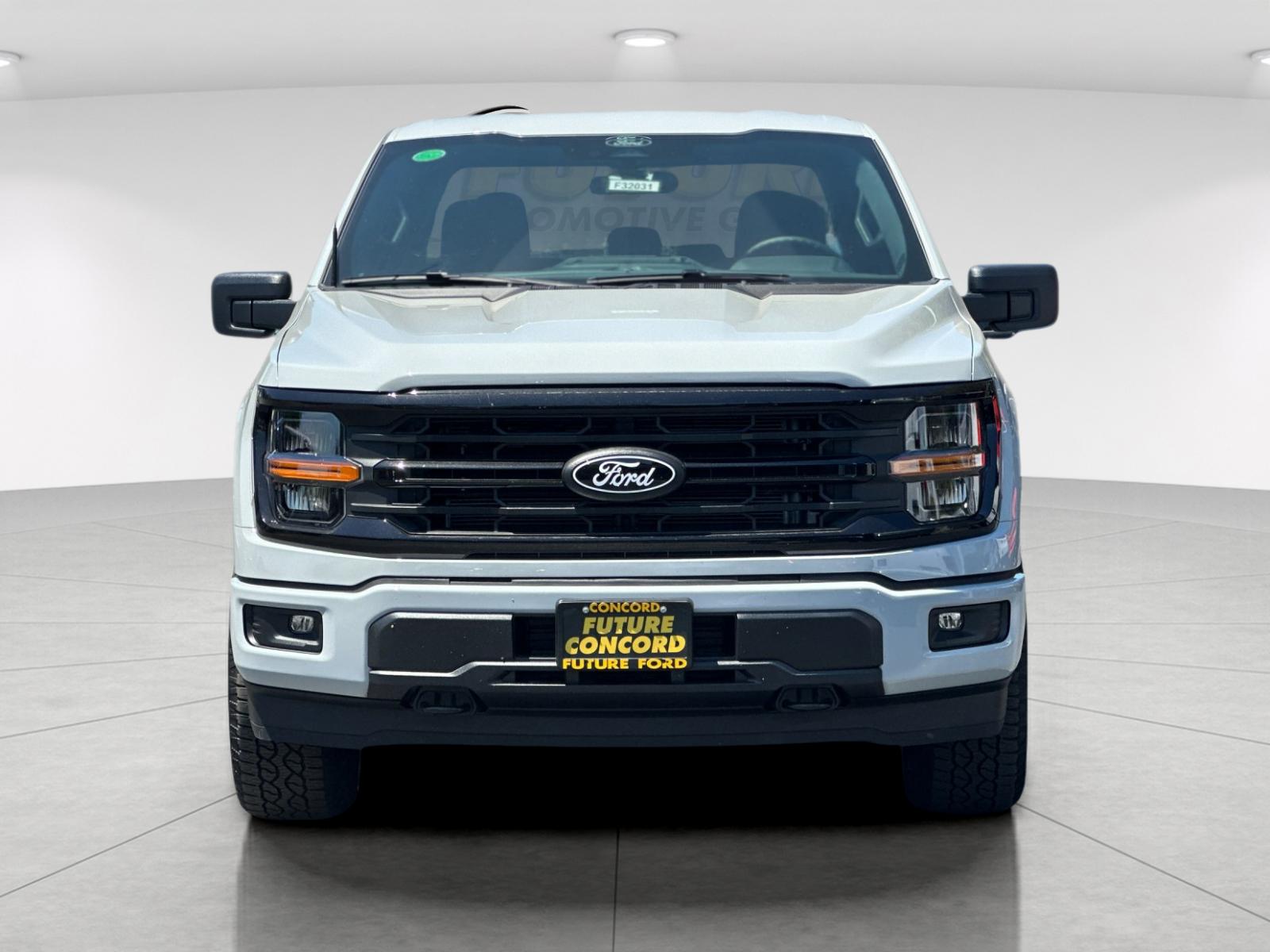New 2026 Avalanche Ford XLT image 8