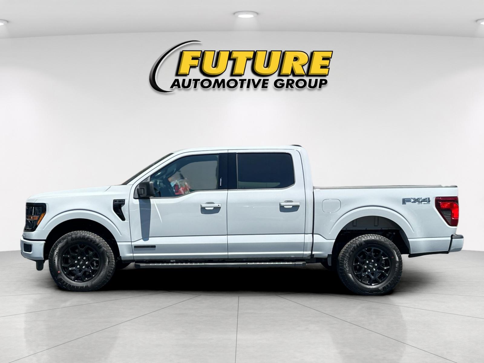 New 2026 Avalanche Ford XLT image 6