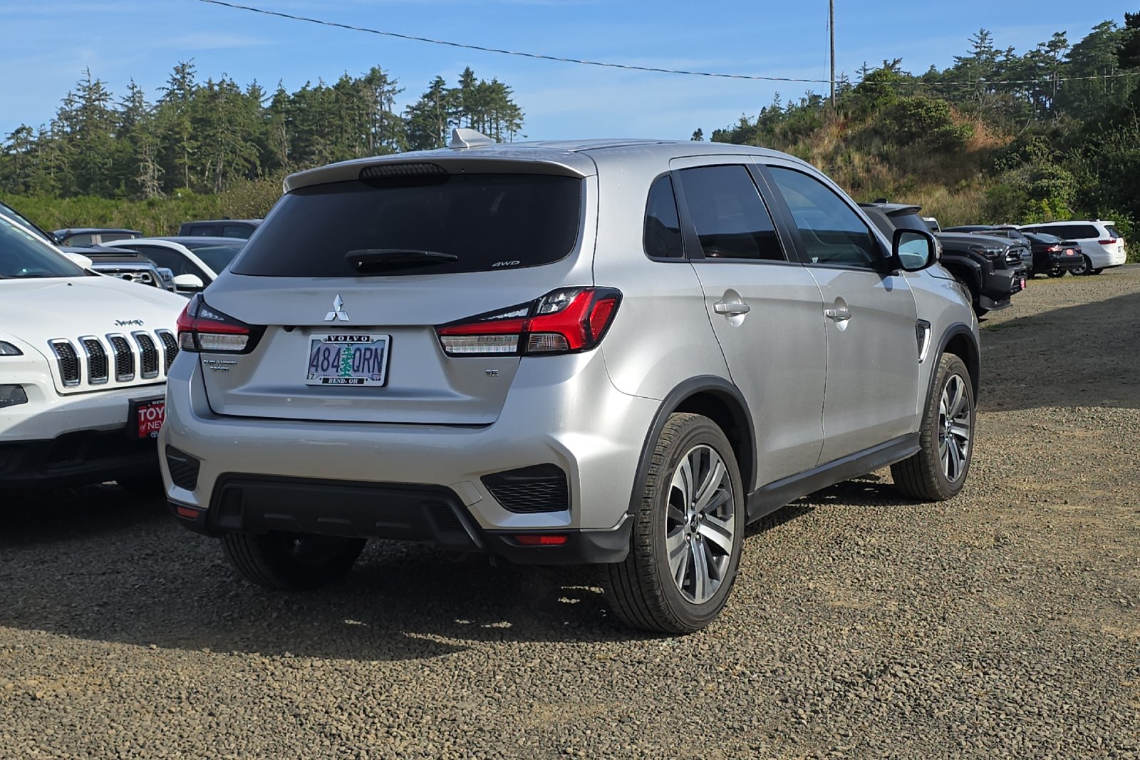 Used 2022  Mitsubishi 2.0 LE image 5