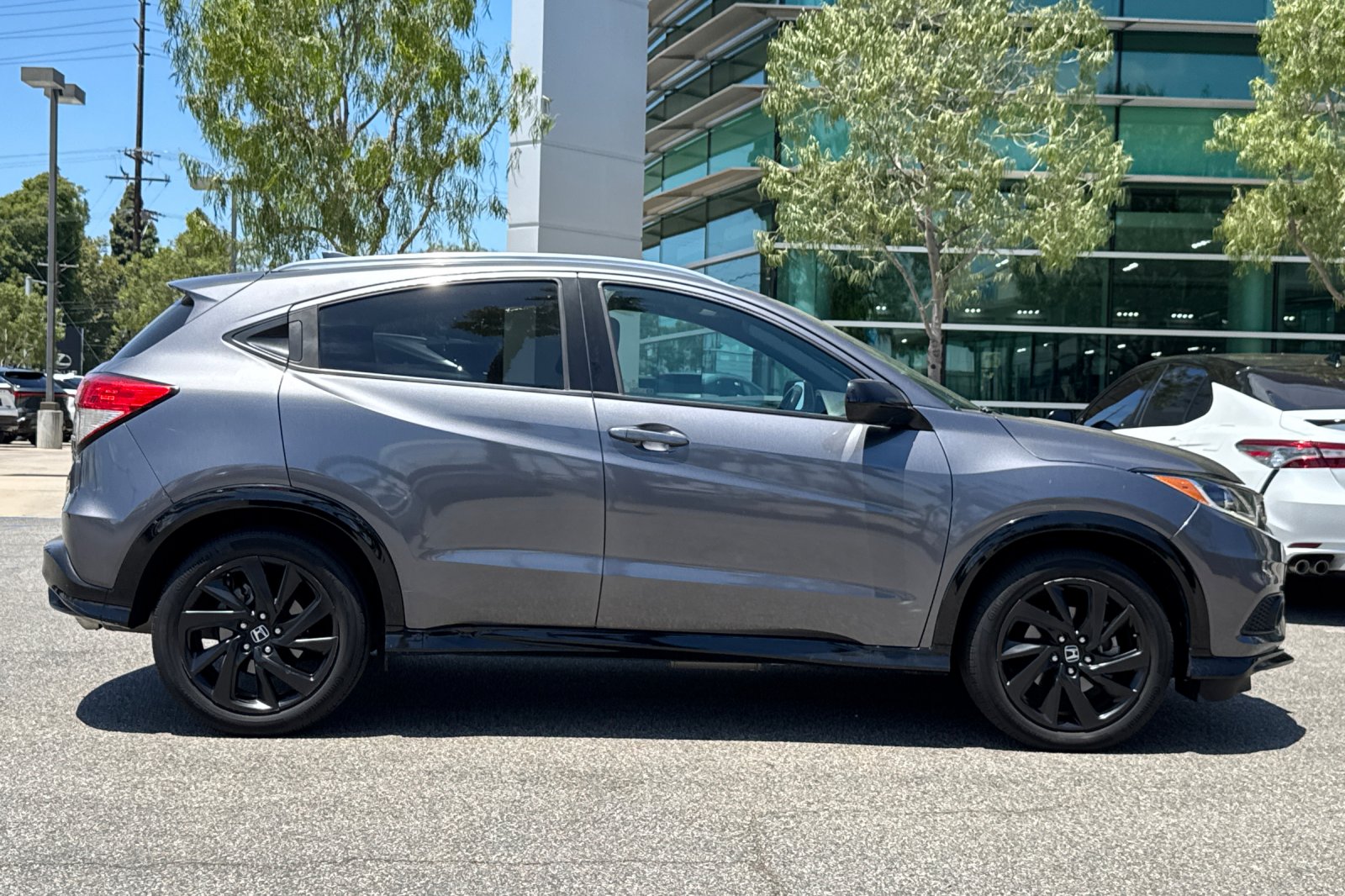 Certified Used 2021 Modern Steel Metallic Honda Sport image 4