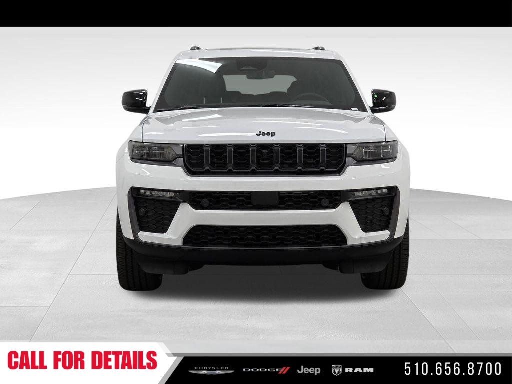 New 2026 Bright White Clear-Coat Exterior Paint Jeep  image 2