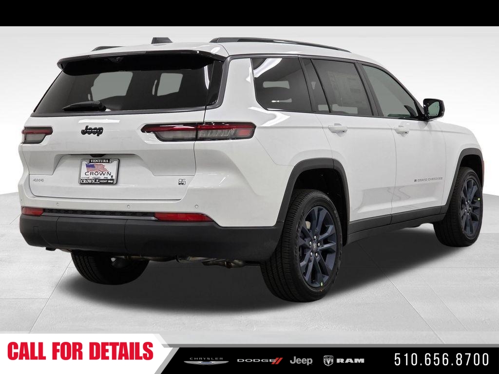 New 2026 Bright White Clear-Coat Exterior Paint Jeep  image 5