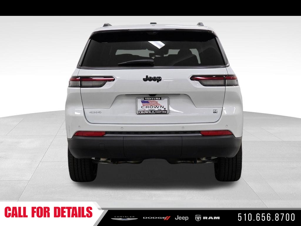 New 2026 Bright White Clear-Coat Exterior Paint Jeep  image 6