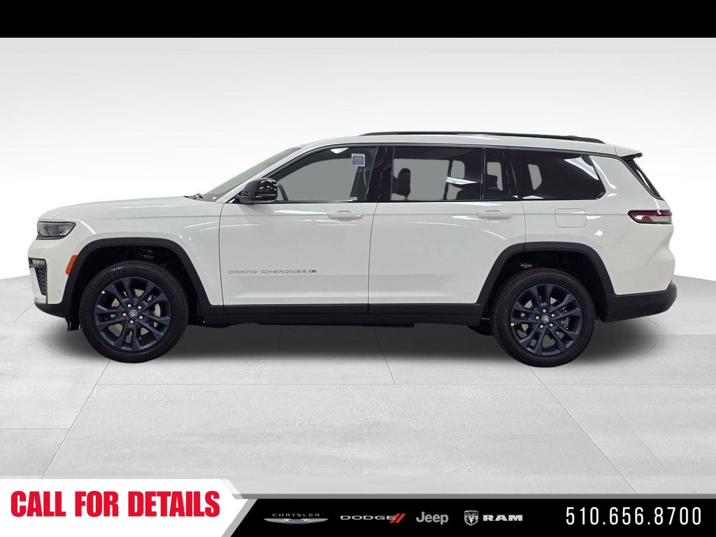 New 2026 Bright White Clear-Coat Exterior Paint Jeep  image 8