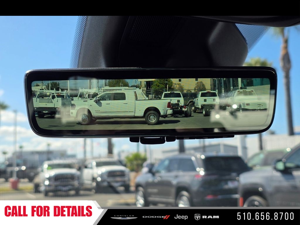 New 2026 Bright White Clear-Coat Exterior Paint Jeep  image 19