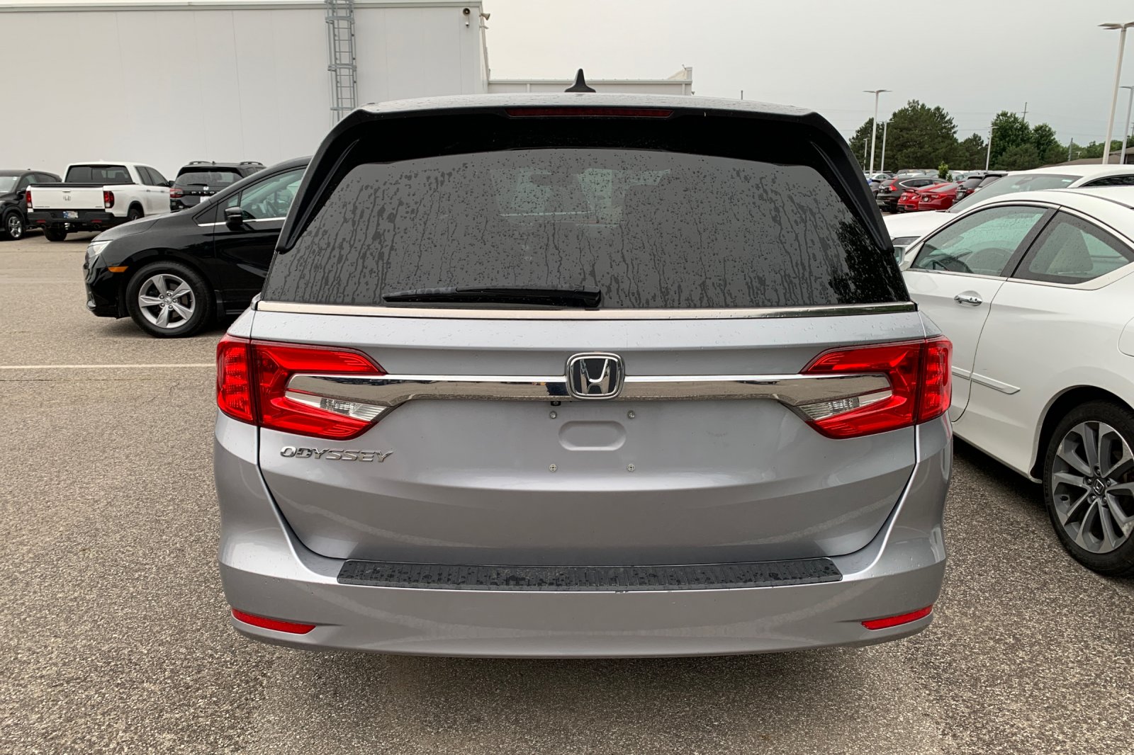 Certified Used 2018 Lunar Silver Metallic Honda EX-L image 4