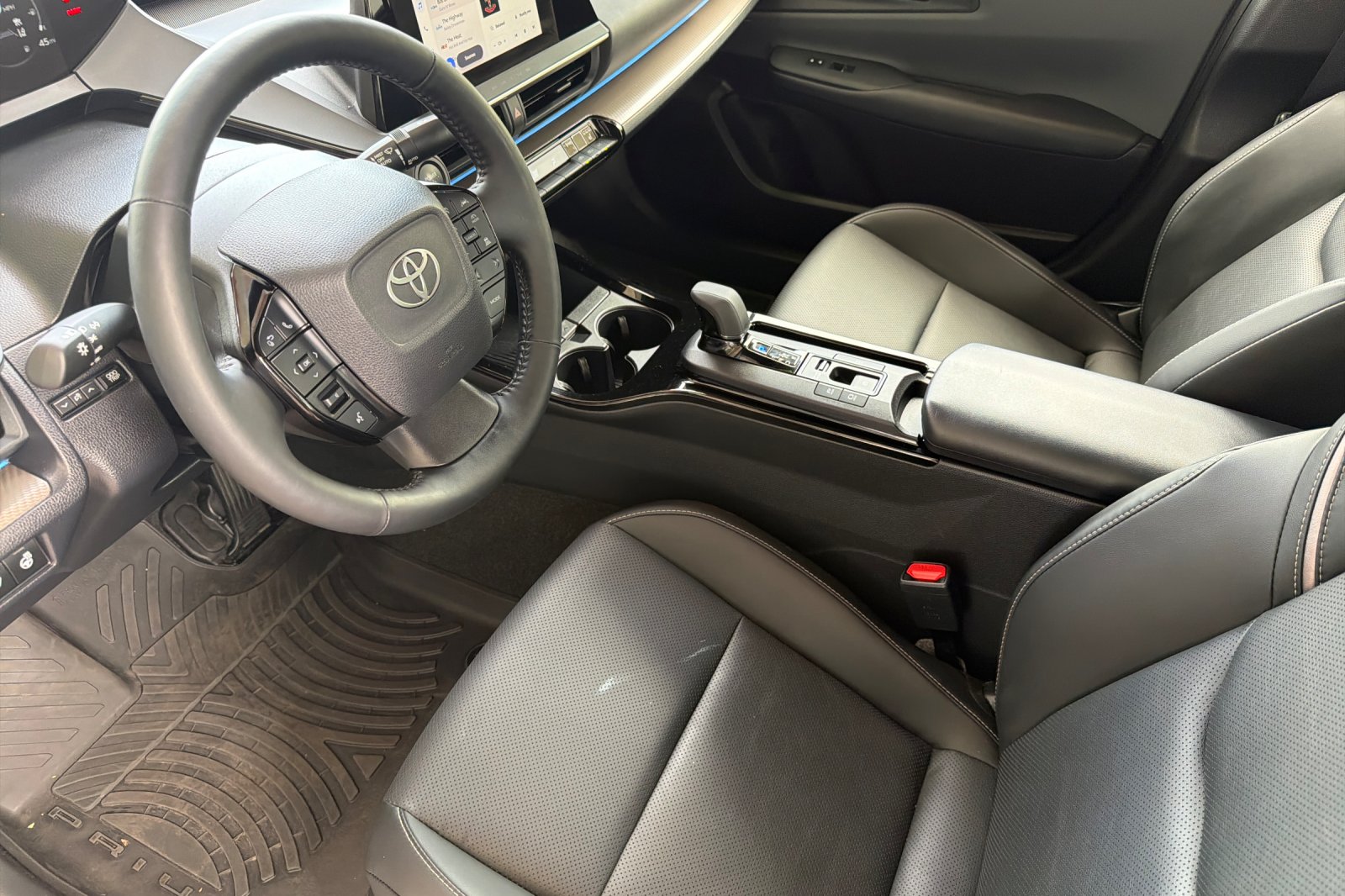 Certified Used 2024 Cutting Edge Toyota XLE image 10
