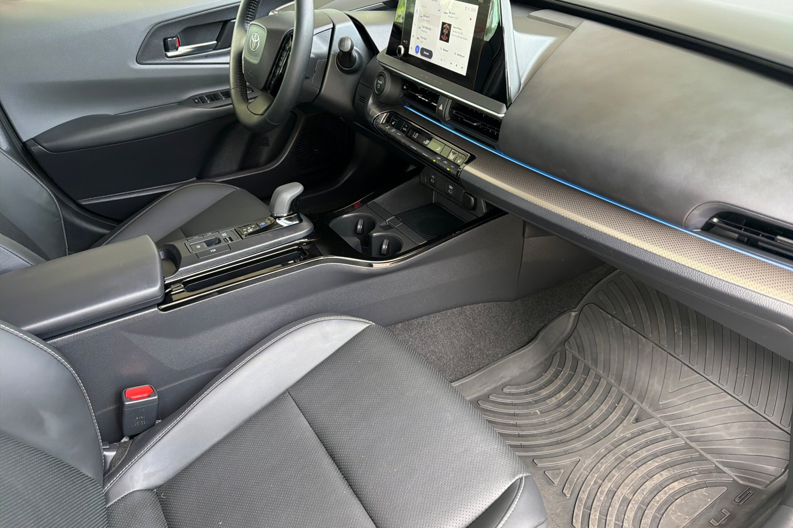 Certified Used 2024 Cutting Edge Toyota XLE image 16