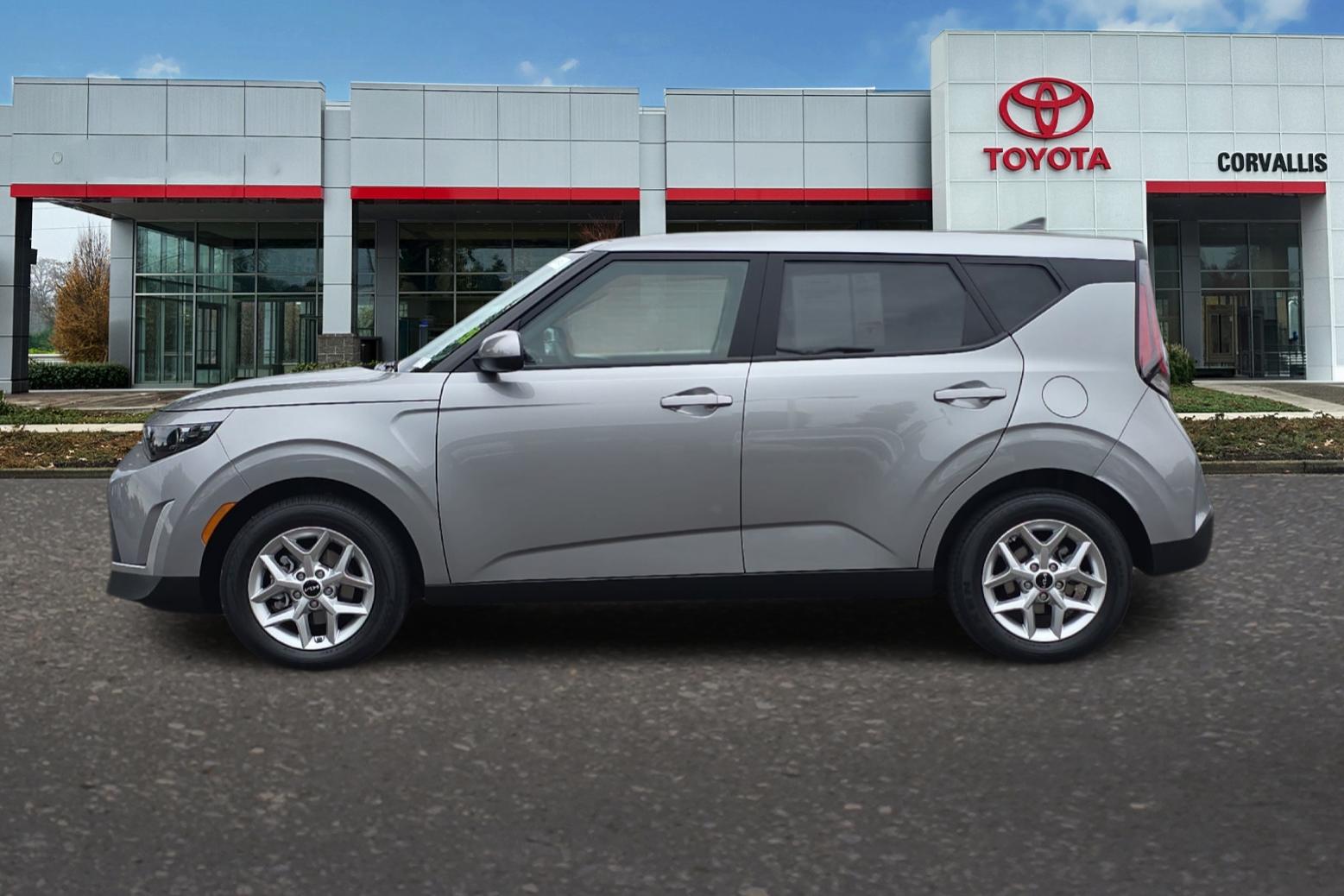 2025 Kia Soul LX - Photo 7