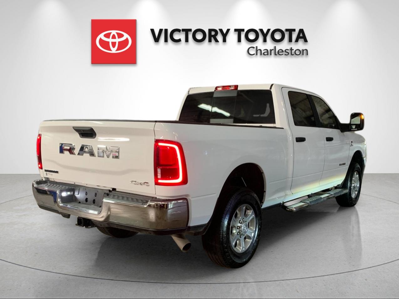 Used 2025 White Ram Big Horn image 7