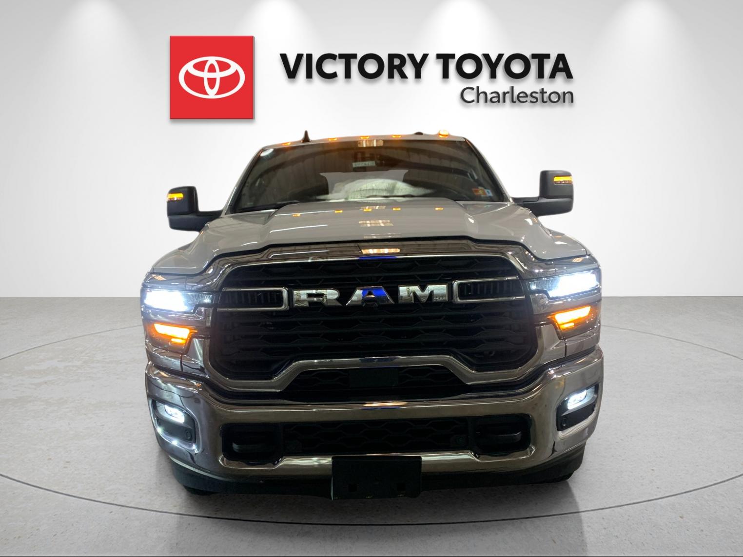 Used 2025 White Ram Big Horn image 8