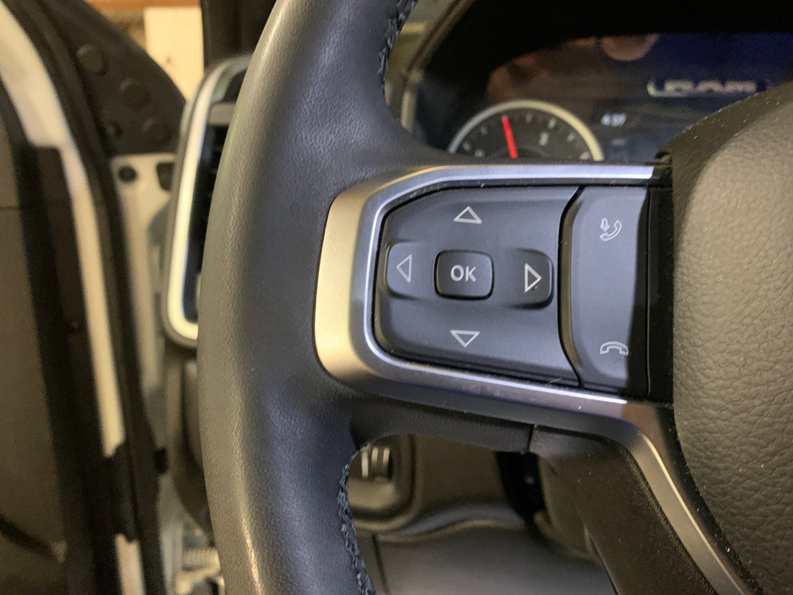 Used 2025 White Ram Big Horn image 27
