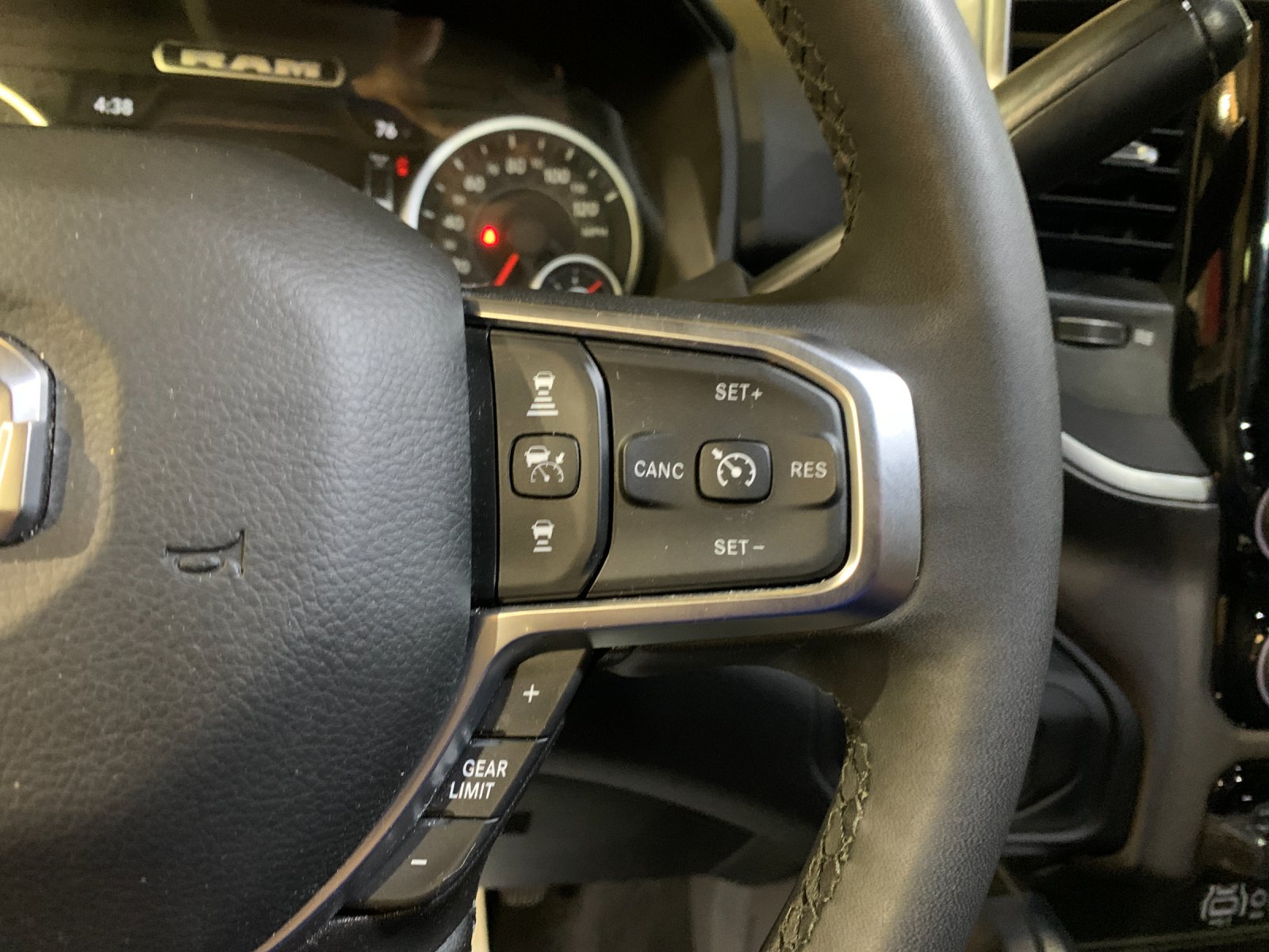 Used 2025 White Ram Big Horn image 28