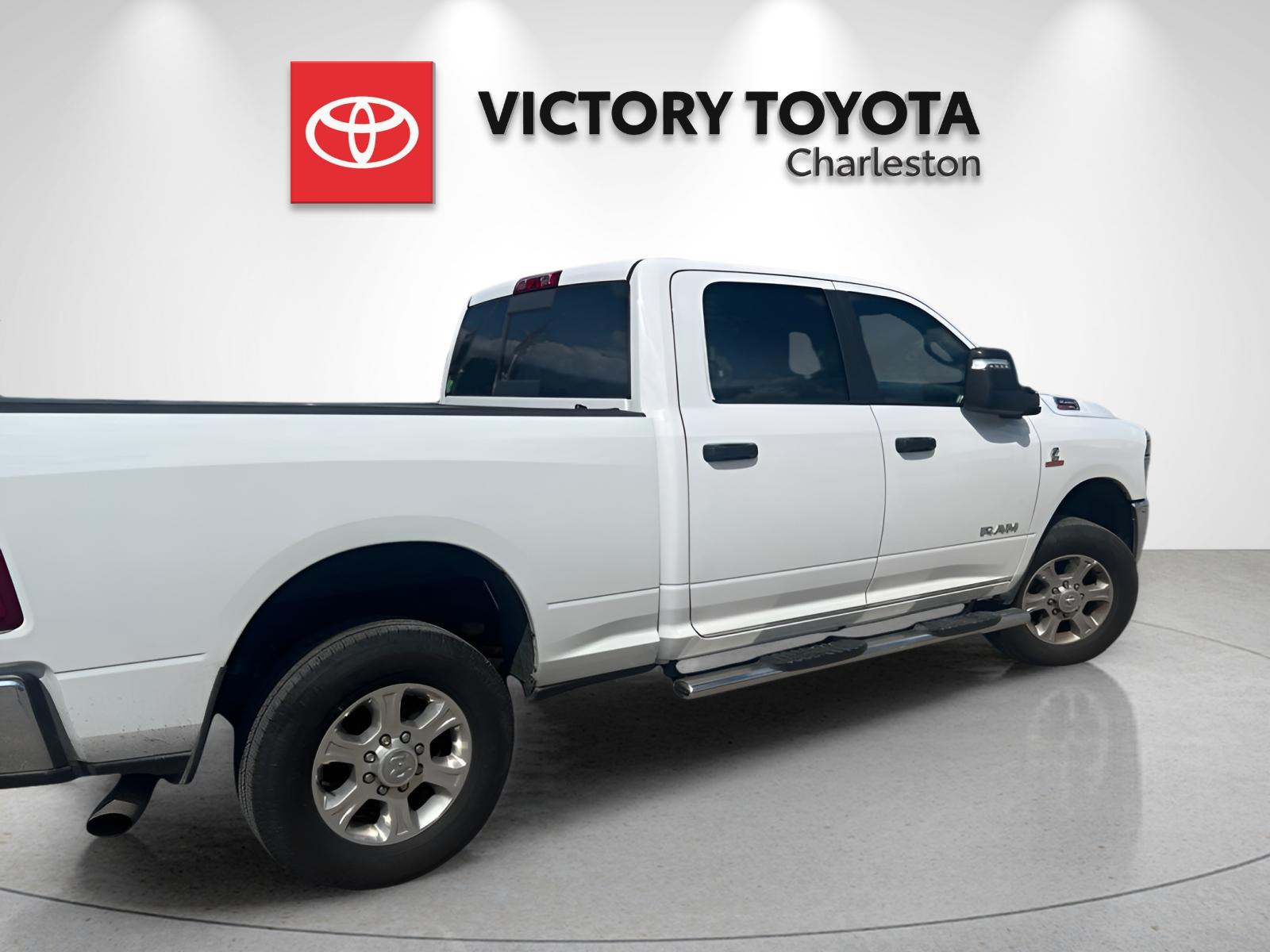 Used 2025 White Ram Big Horn image 6