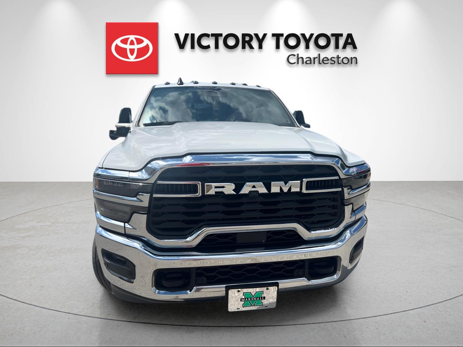 Used 2025 White Ram Big Horn image 8