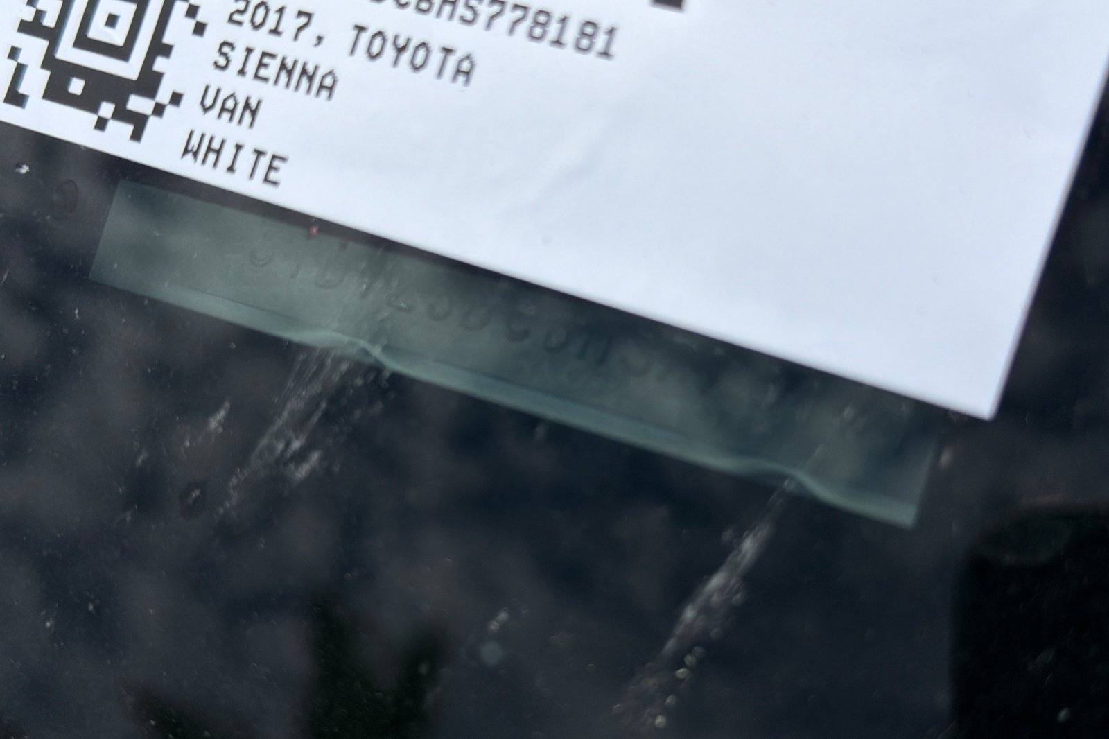 Used 2017 Blizzard Pearl Toyota XLE image 3