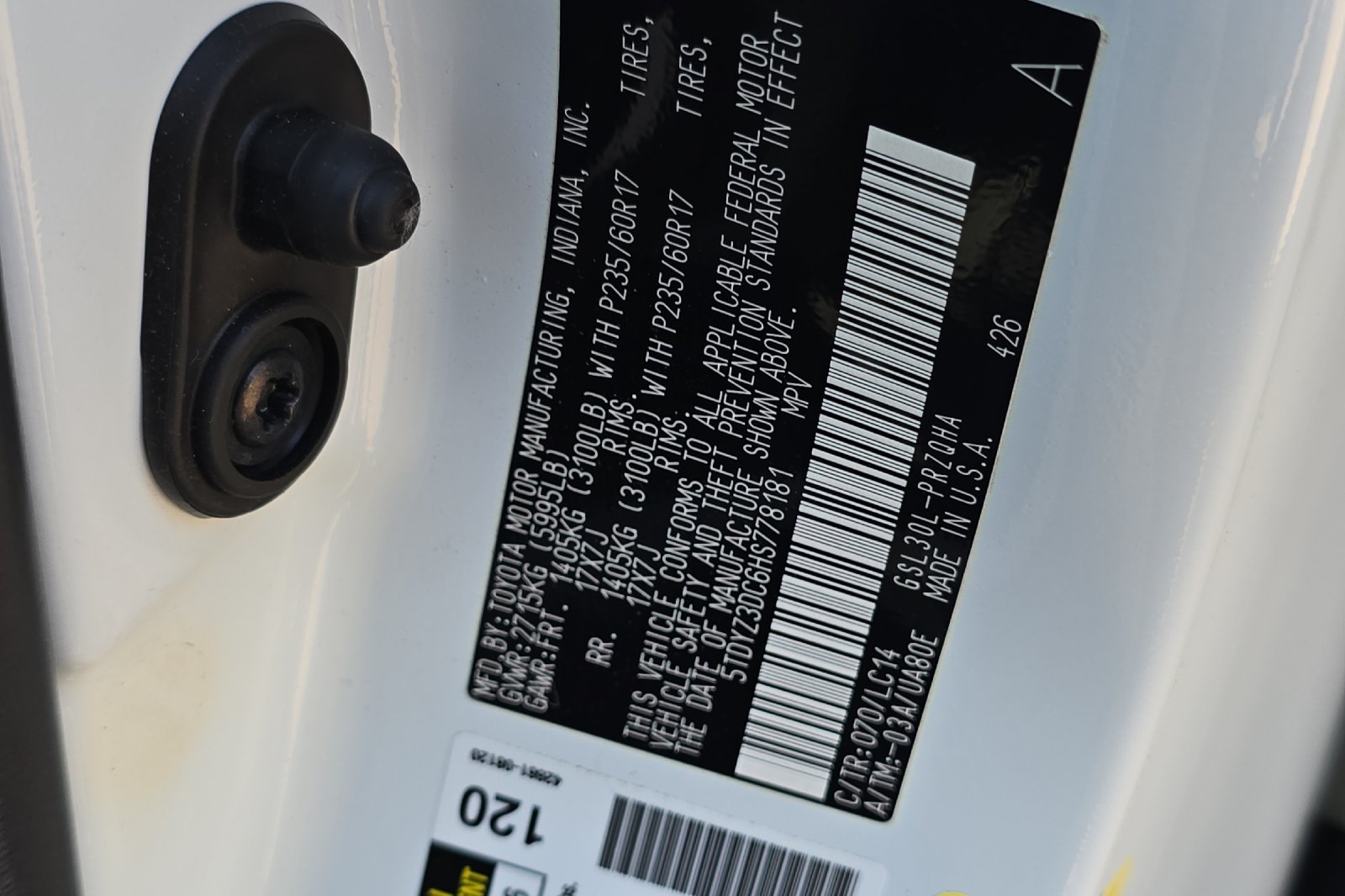 Certified Used 2017 Blizzard Pearl Toyota XLE image 31
