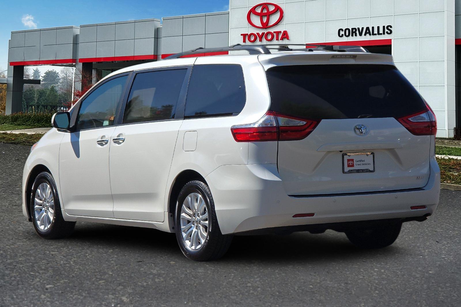 Certified Used 2017 Blizzard Pearl Toyota XLE image 6