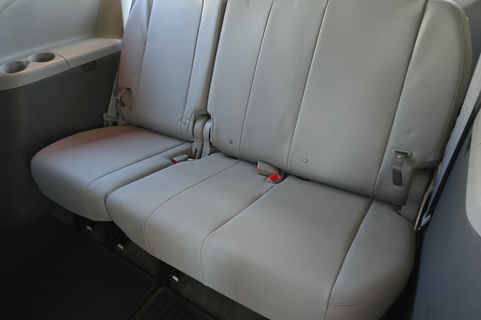 Certified Used 2017 Blizzard Pearl Toyota XLE image 15