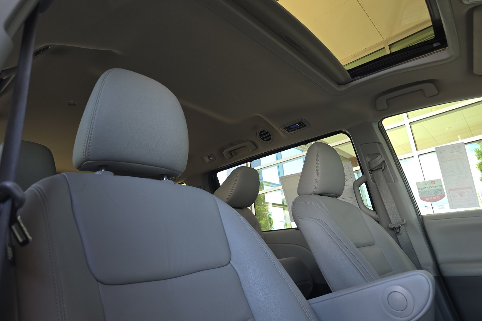 Certified Used 2017 Blizzard Pearl Toyota XLE image 18