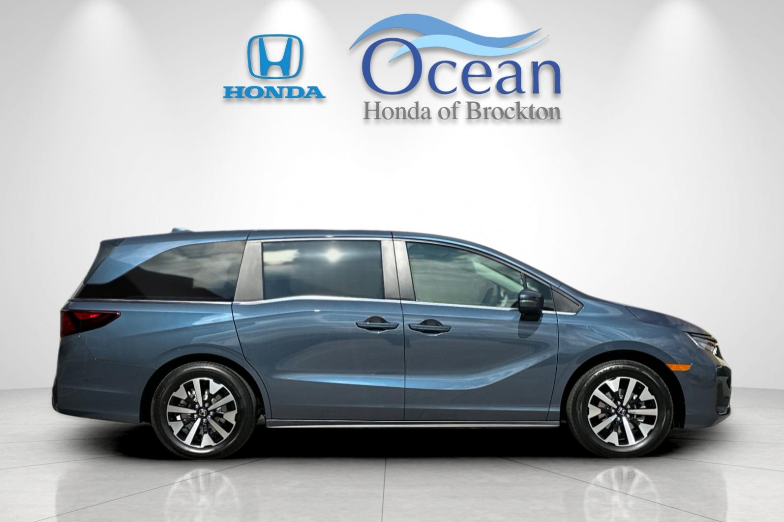 New 2026 Smoke Blue Pearl Honda EX-L image 6