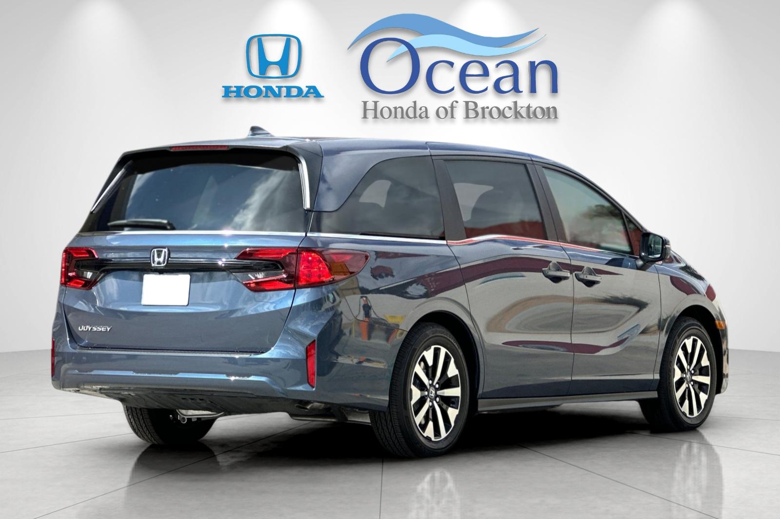 New 2026 Smoke Blue Pearl Honda EX-L image 5