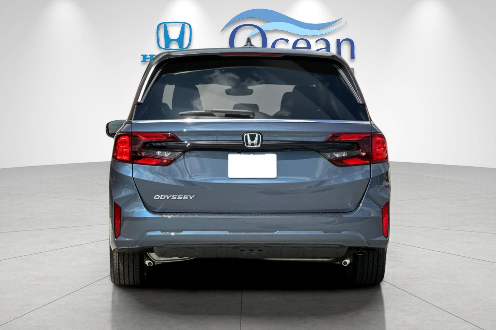 New 2026 Smoke Blue Pearl Honda EX-L image 4