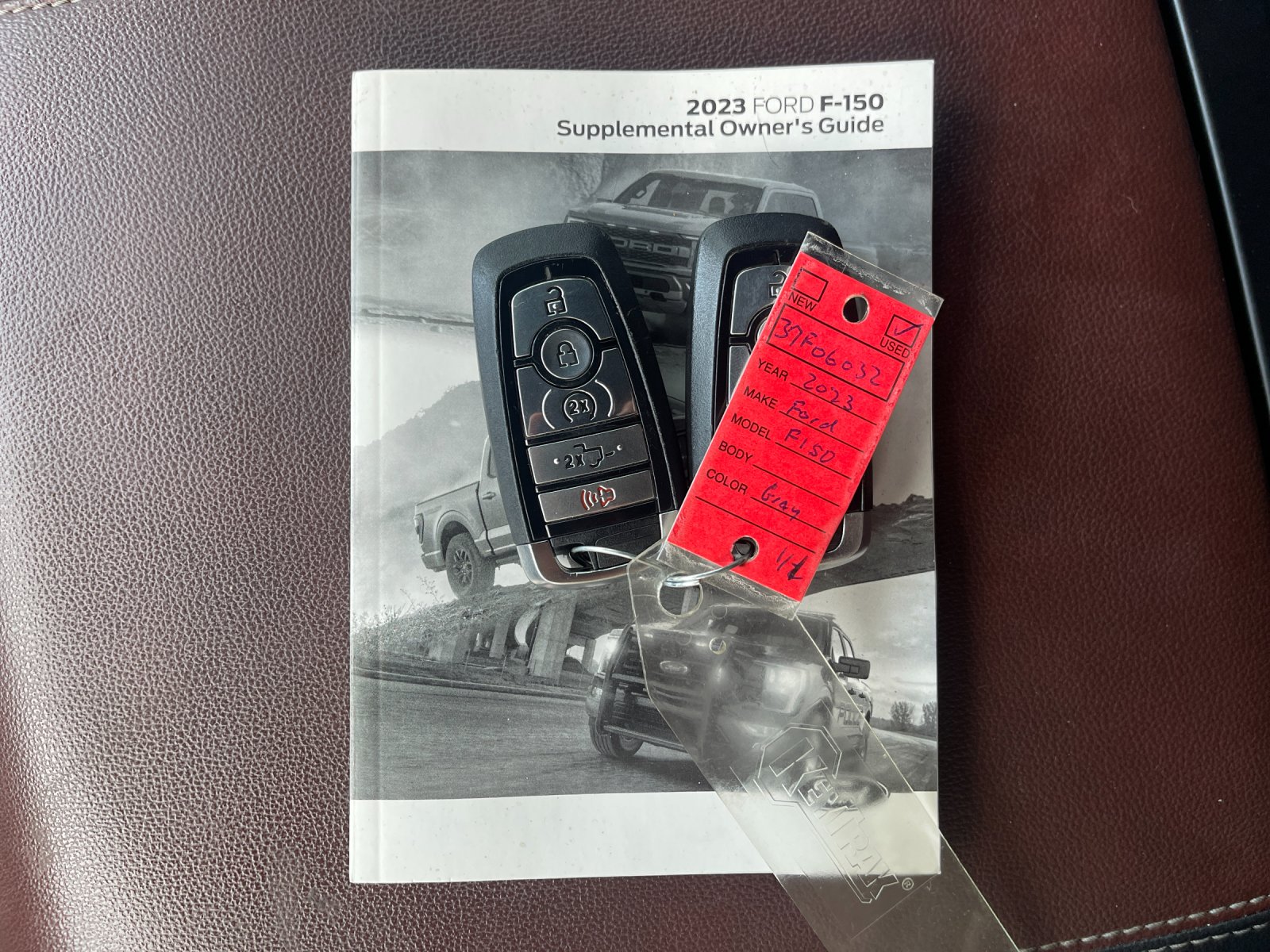 Used 2023 Gray Ford Lariat image 10