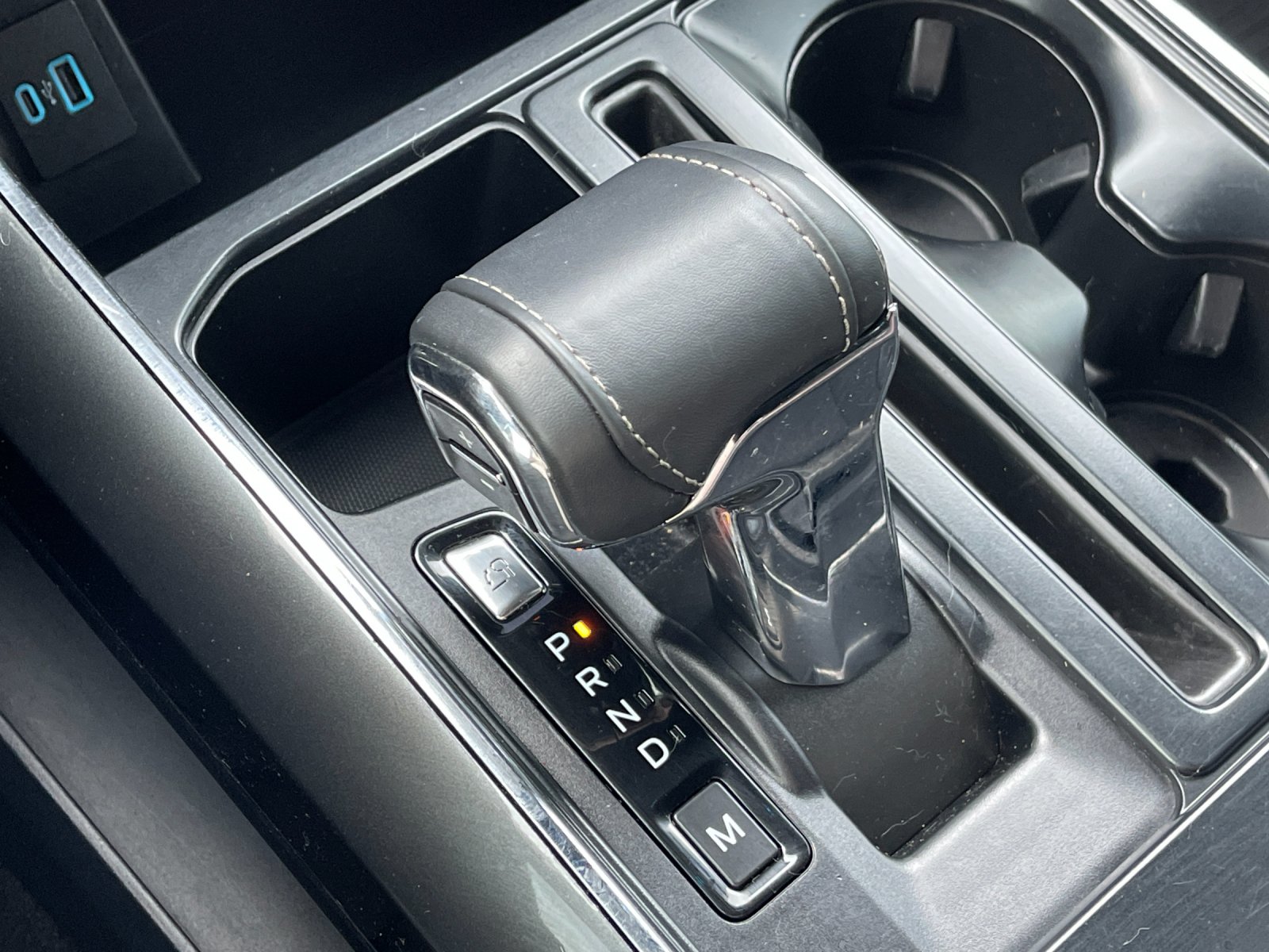 Used 2023 Gray Ford Lariat image 23