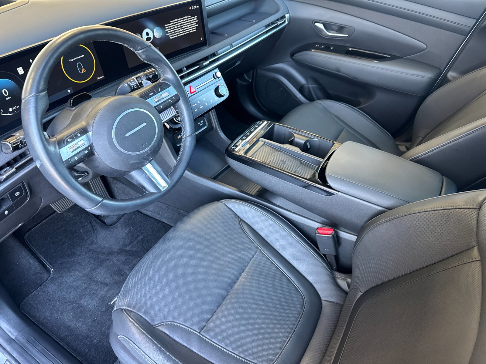 Used 2025 Silver Hyundai Limited image 9