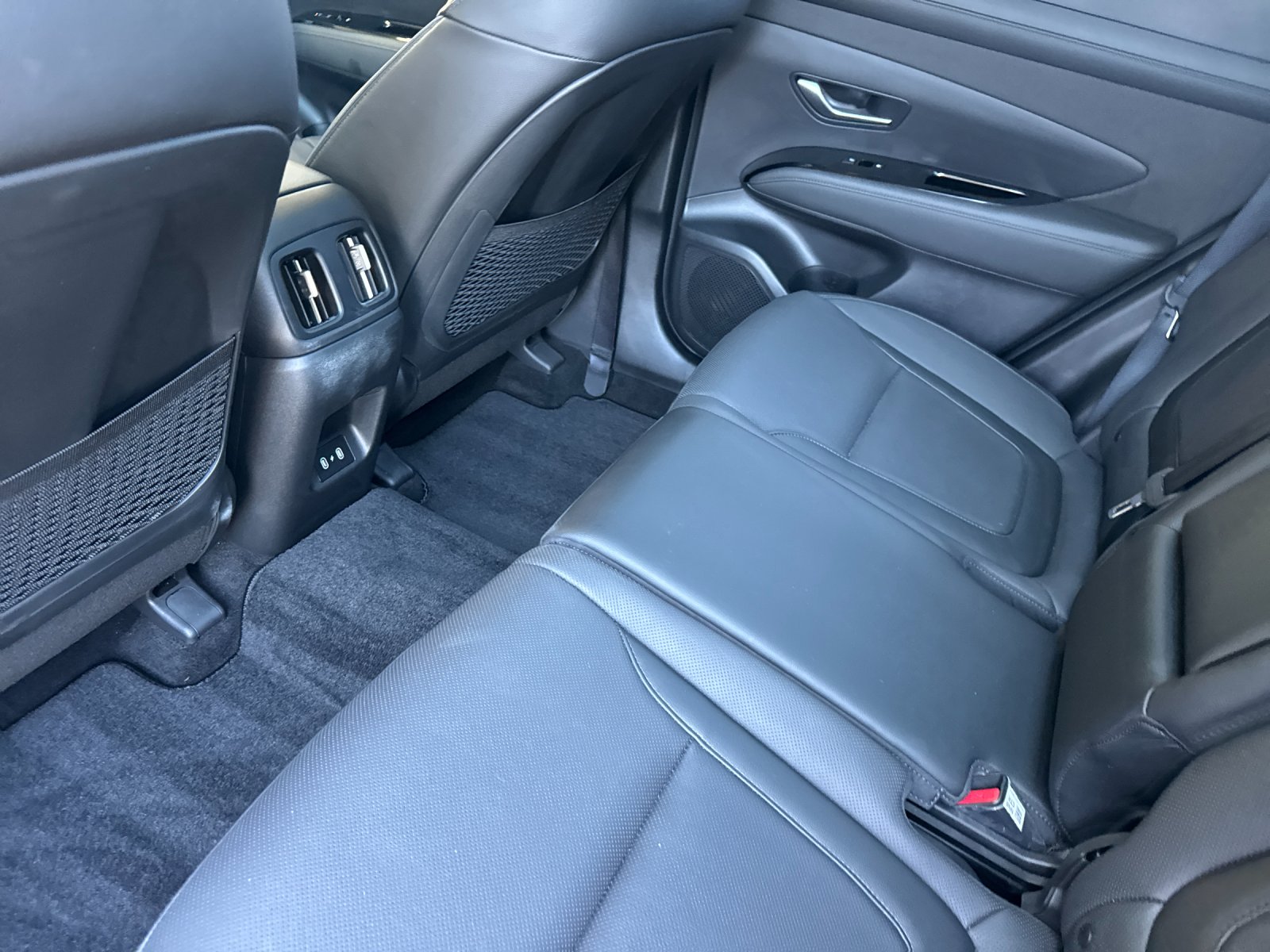 Used 2025 Silver Hyundai Limited image 11