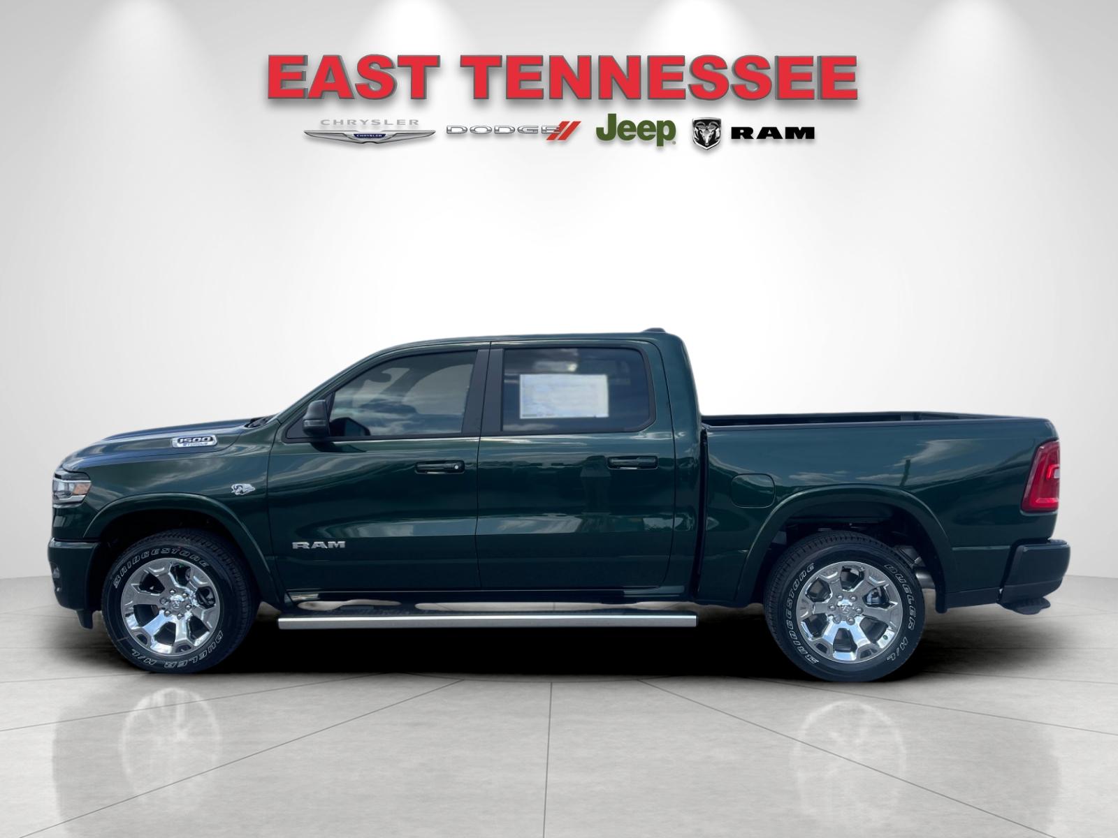 New 2026 Serrano-Green Metallic Exterior Paint RAM Big Horn/Lone Star image 6