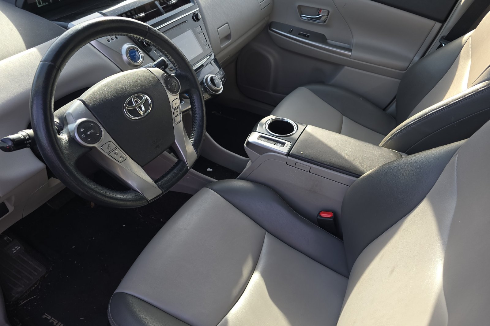 Used 2017 Blue Toyota Five image 7