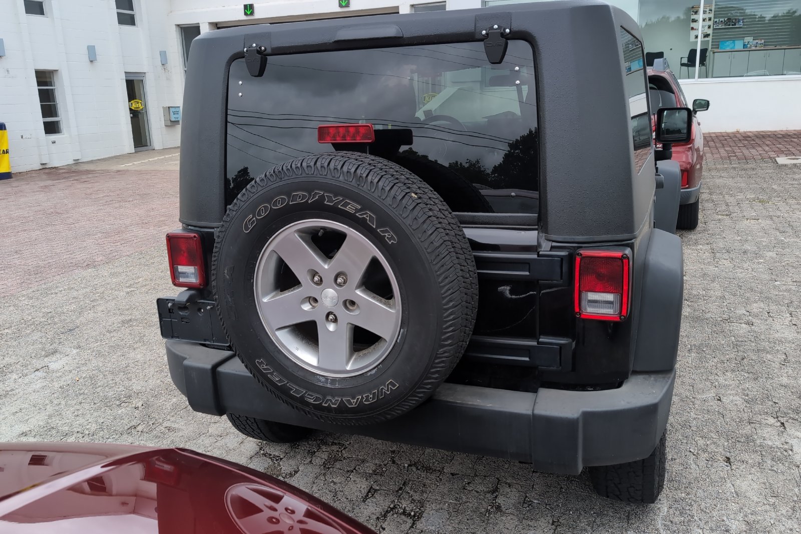 Used 2012 Black Jeep Rubicon image 7